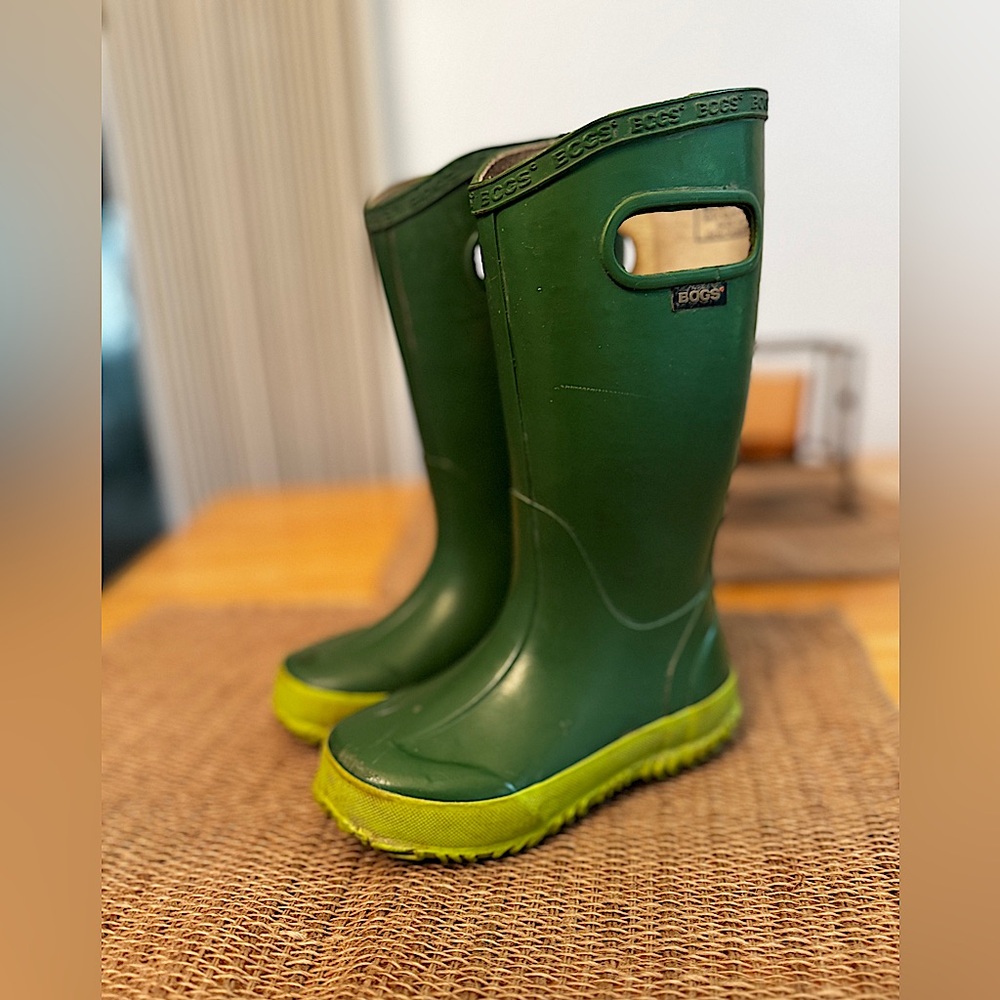 Bogs Kids Green Rain Boots with Lime Soles